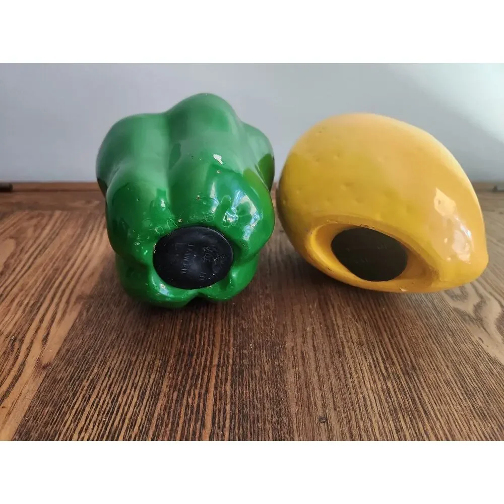 Vtg Ceramic Anthropomorphic Veggie Banks Green Pepper and Lemon 1970's